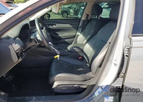 2024 Honda Accord Touring Hybrid from USA, damaged, VIN 1HGCY2F86RA053650